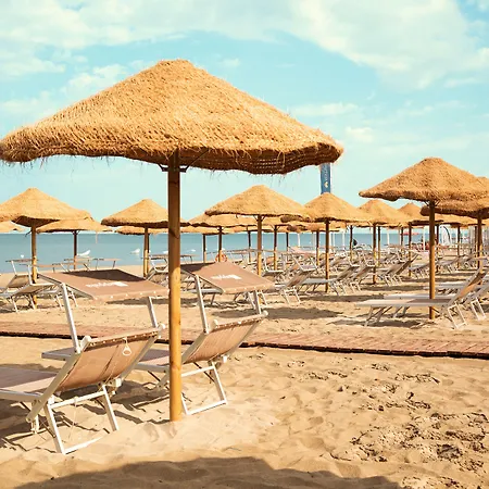 Hotel Toscana Charme Tirrenia