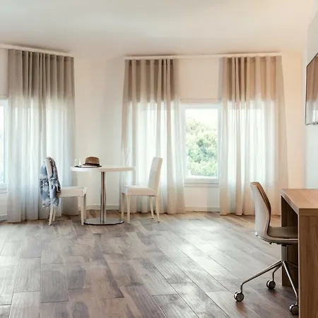Hotel Toscana Charme 5*