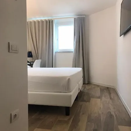 Toscana Charme Hotel Tirrenia